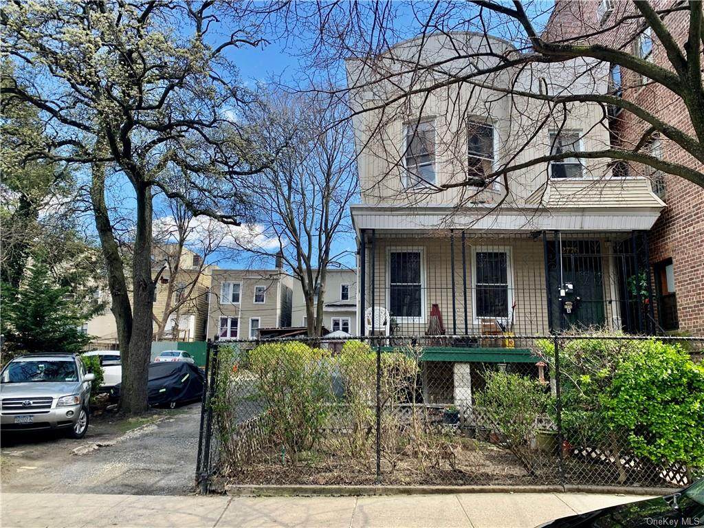 2778 Briggs Avenue - Photo 1