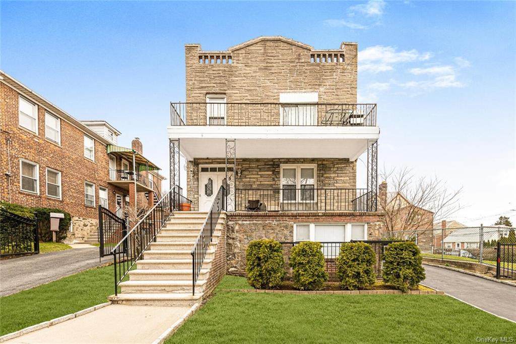 9 Aqueduct Avenue - Photo 1