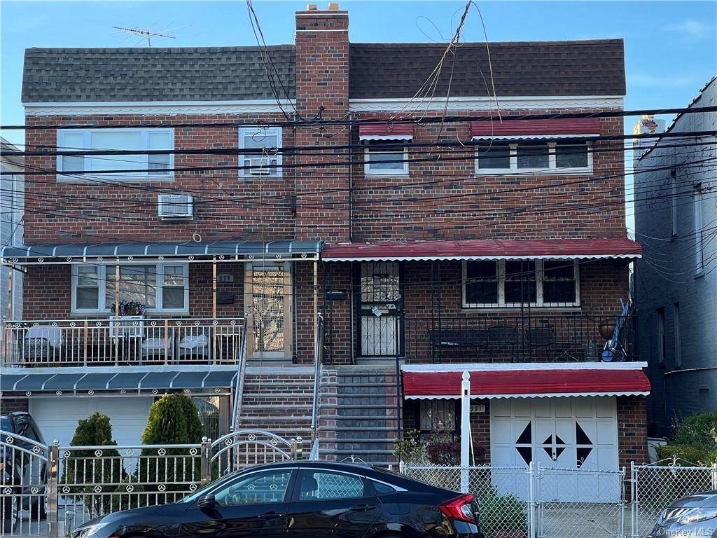 981 Burke Avenue - Photo 1