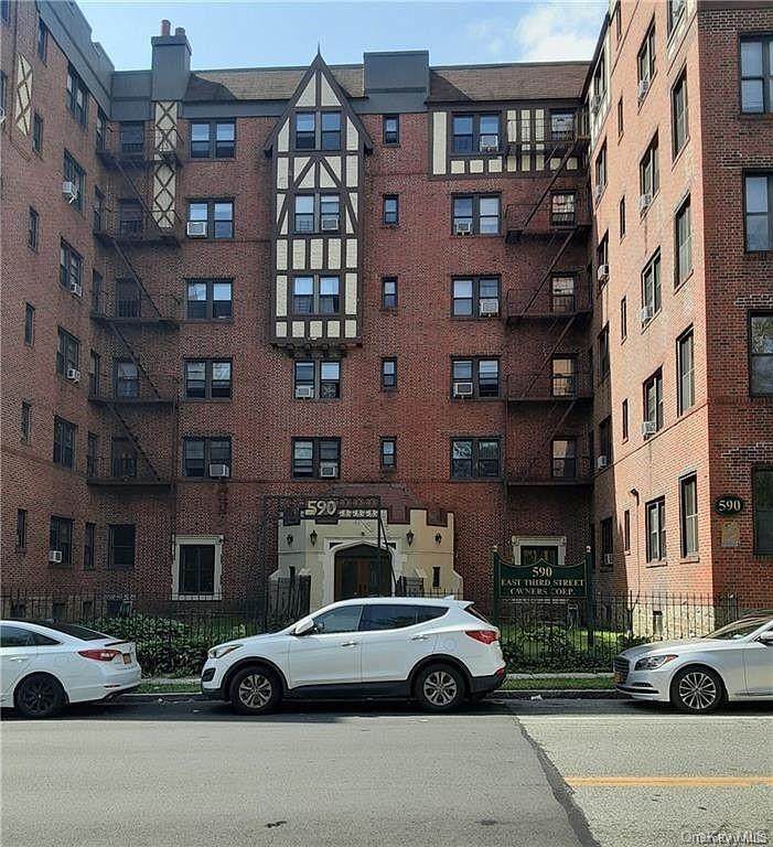 590 3rd Street - Photo 1