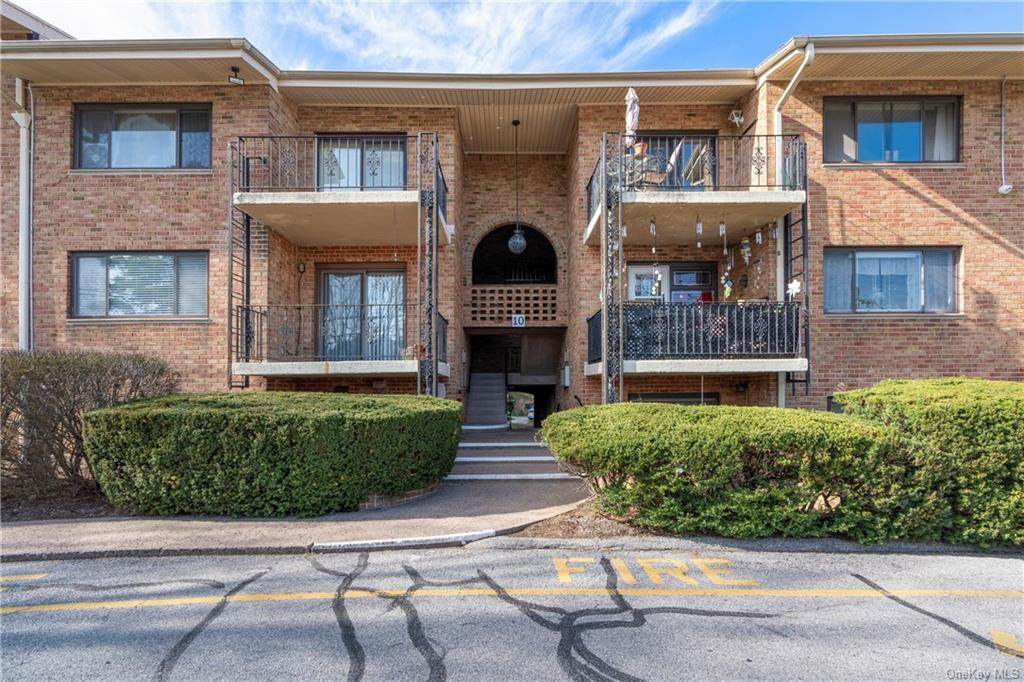 10 Gateway Road - Photo 1