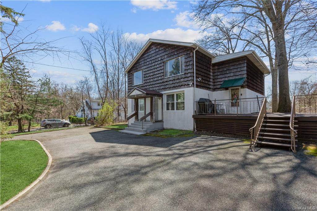 8 Birchwood Avenue - Photo 1