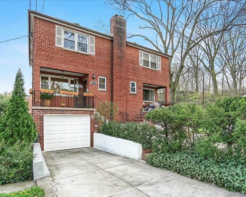 232 260th Street - Photo 1