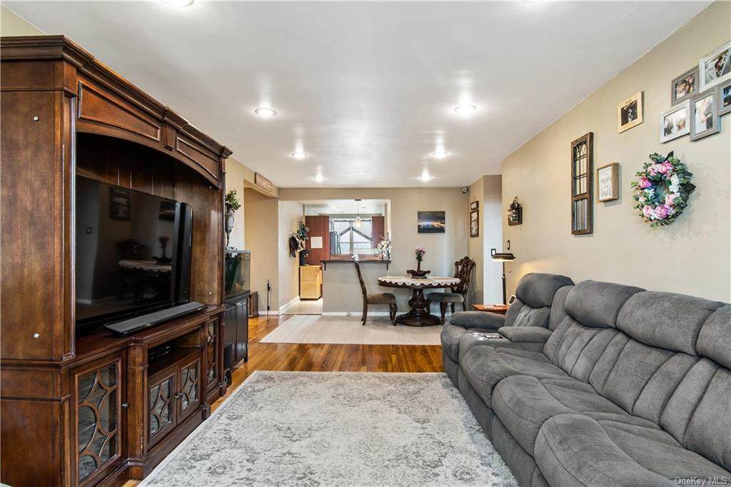 1304 Midland Avenue - Photo 1
