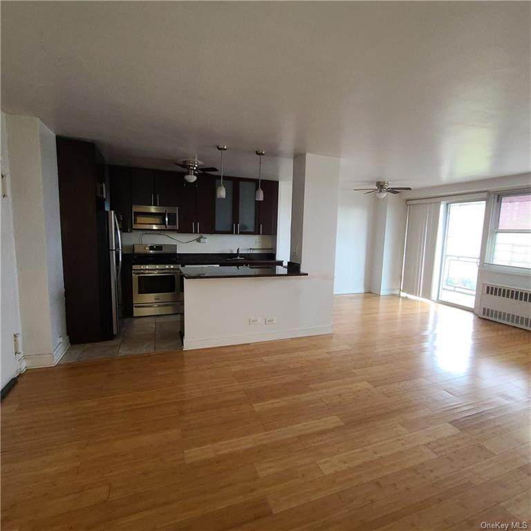 820 Boynton Avenue - Photo 1
