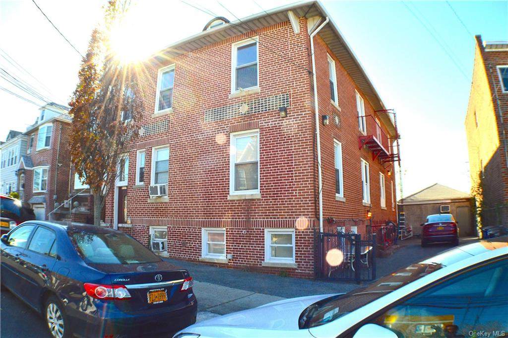 1727 Fowler Avenue - Photo 1