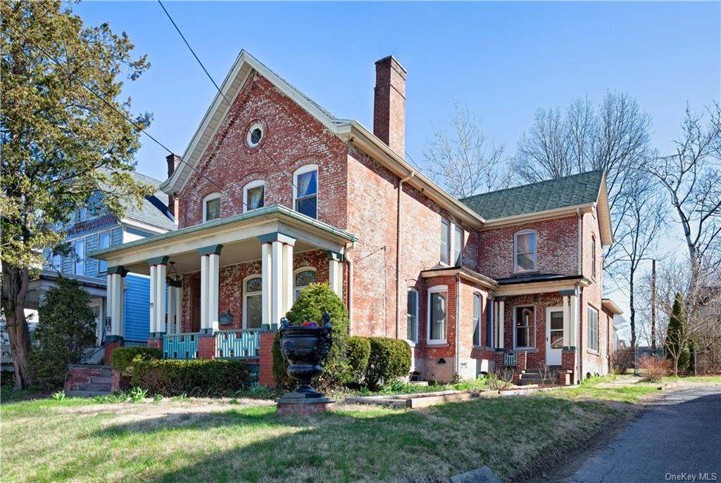 44 Clinton Avenue - Photo 1