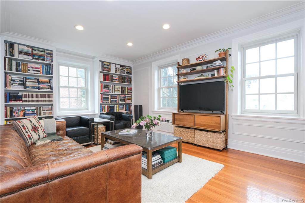 2 Alden Place - Photo 1