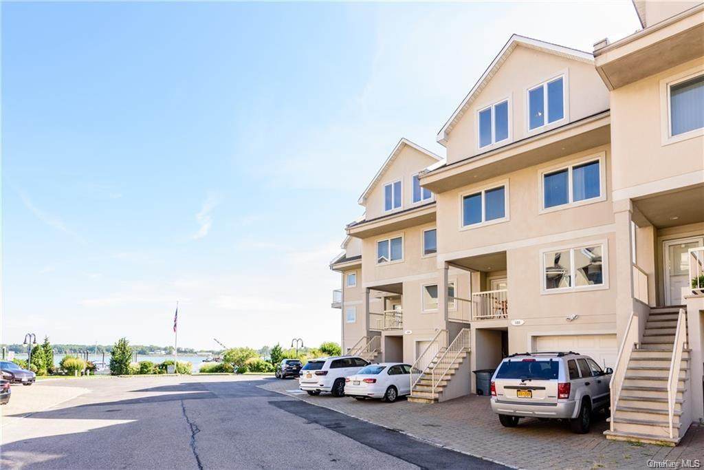 122 Outlook Avenue - Photo 1