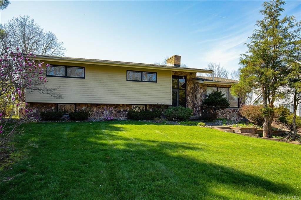 42 Ireland Drive - Photo 1