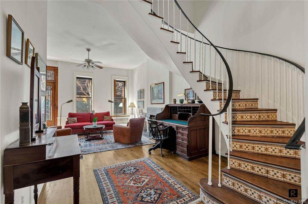 149 W 93rd Street - Photo 1