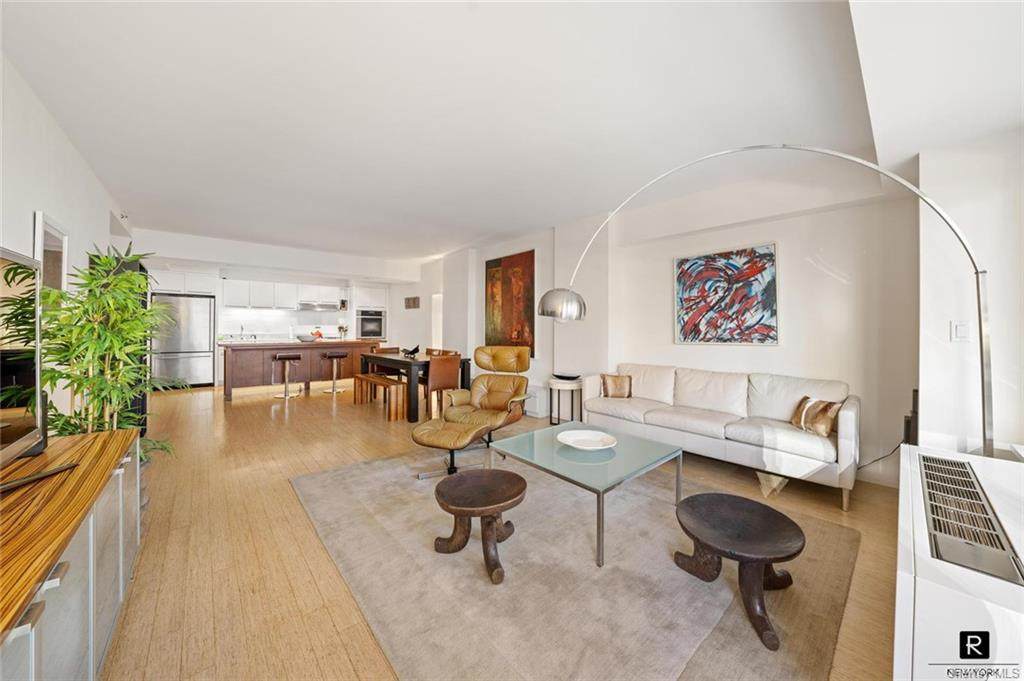 231 Tenth Avenue - Photo 1