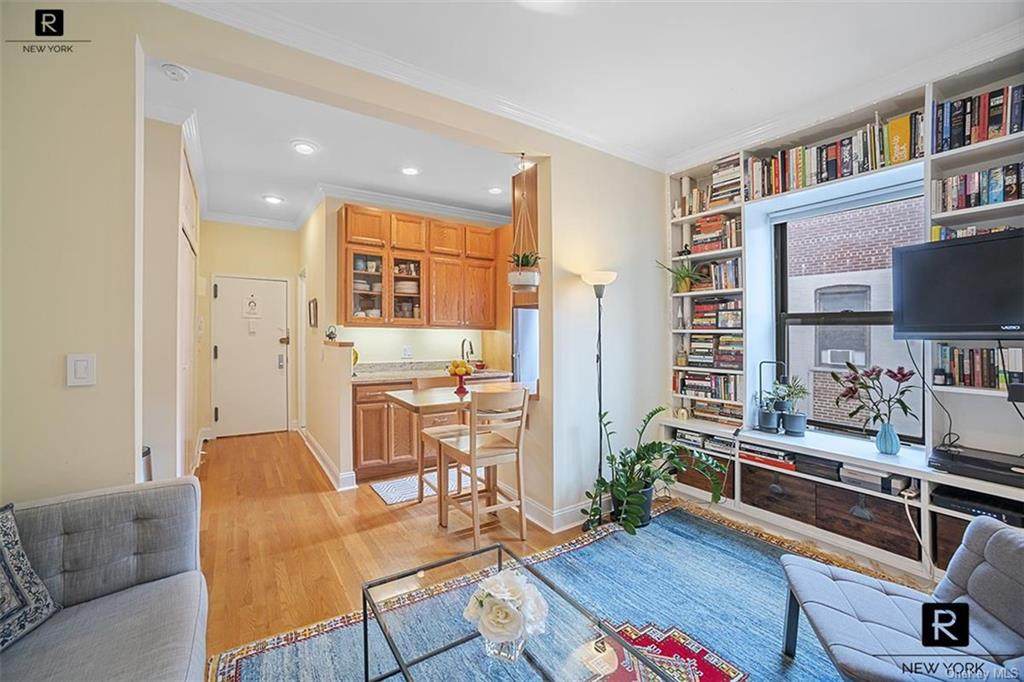 3115 Broadway - Photo 1