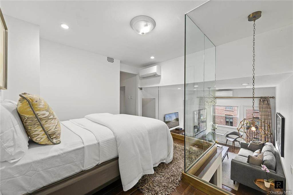 211 Thompson Street - Photo 1
