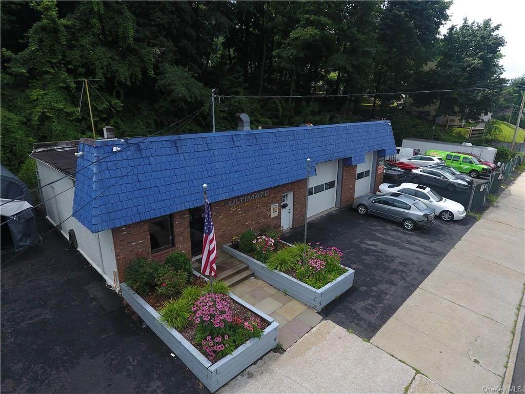 1561 Park Street - Photo 1