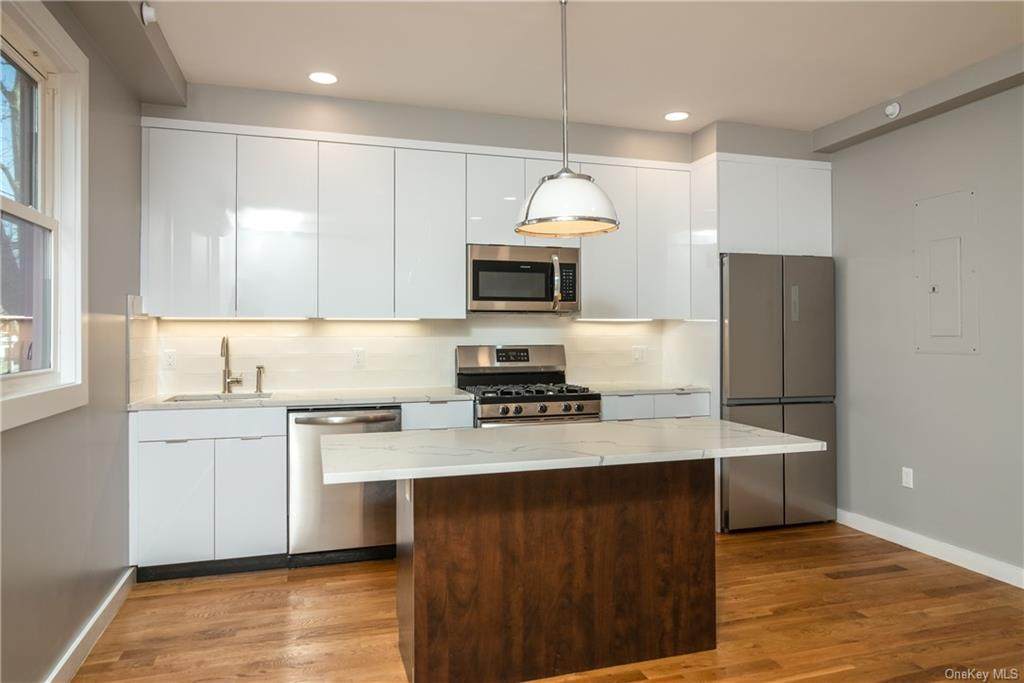 86 Main Street - Photo 1