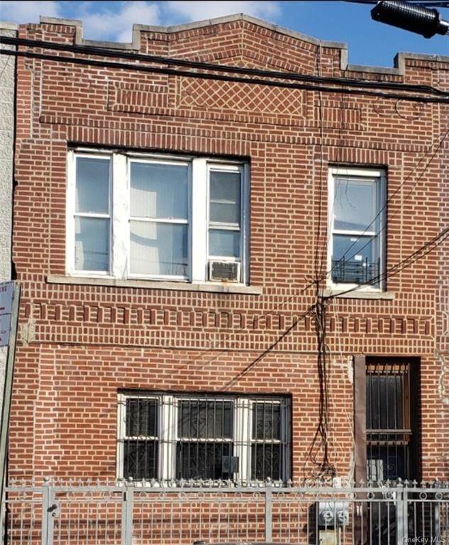 293 Saratoga Avenue - Photo 1