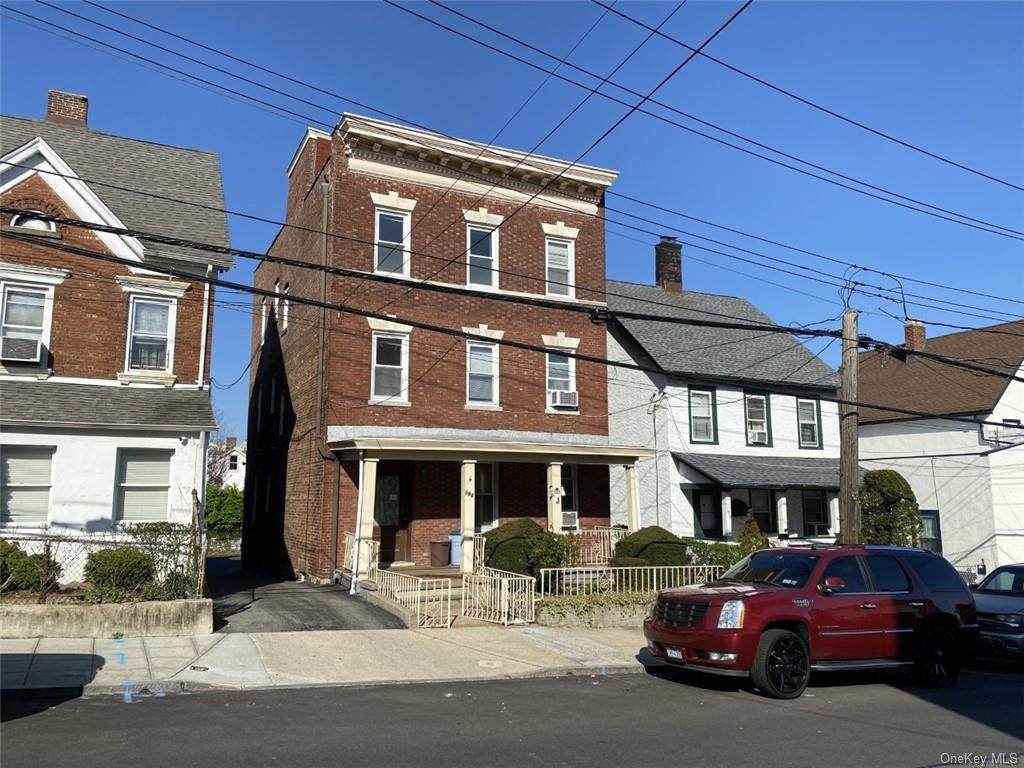 194 Webster Avenue - Photo 1