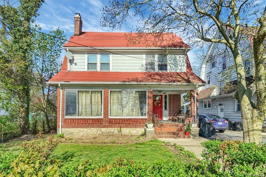 549 Webster Avenue - Photo 1