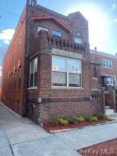 1720 Paulding Avenue - Photo 1