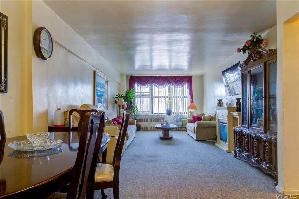 1270 51 Street - Photo 1