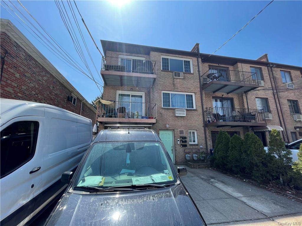 1531 Hollywood Avenue - Photo 1