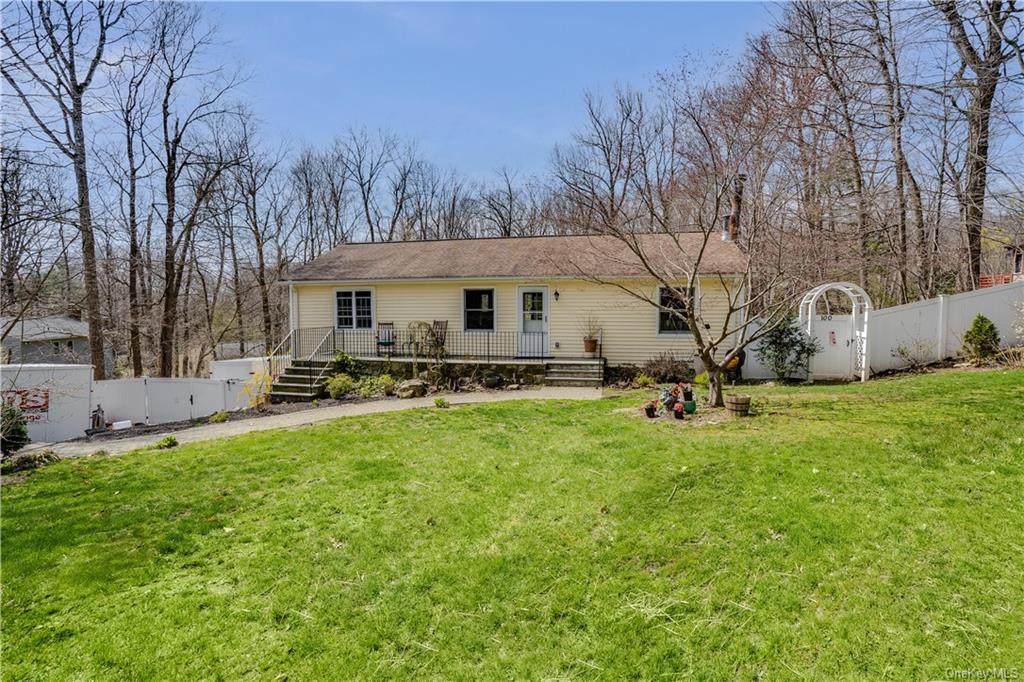 100 Oak Ridge Drive - Photo 1