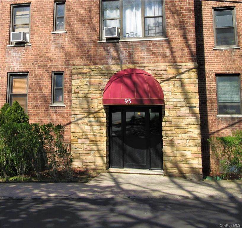 95 Sedgwick - Photo 1