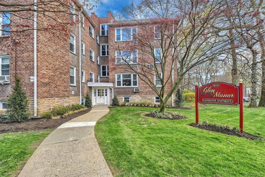 600 Pelham Road - Photo 1