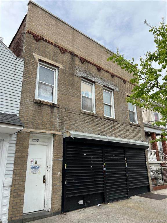 1733 Zerega Avenue - Photo 1