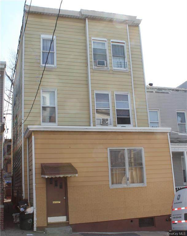 96 Ash Street - Photo 1