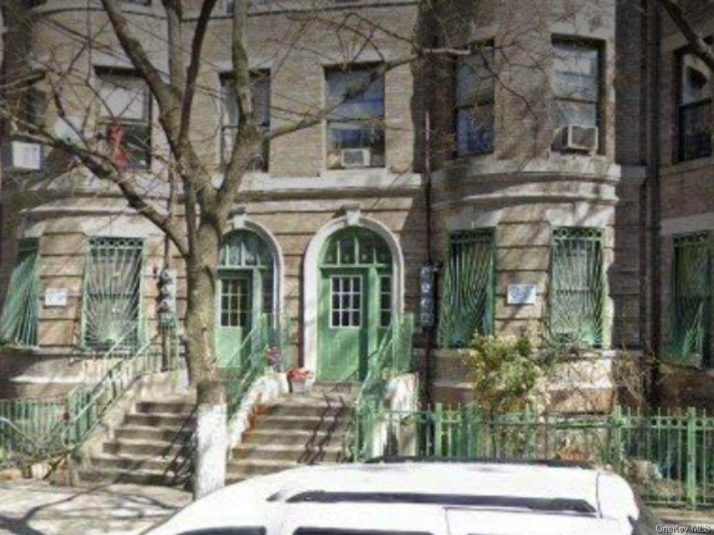 1014 Faile Street - Photo 1