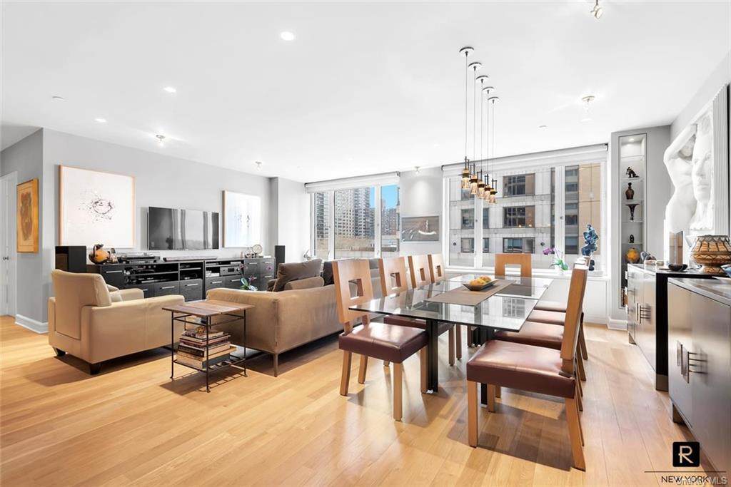 220 Riverside Boulevard - Photo 1