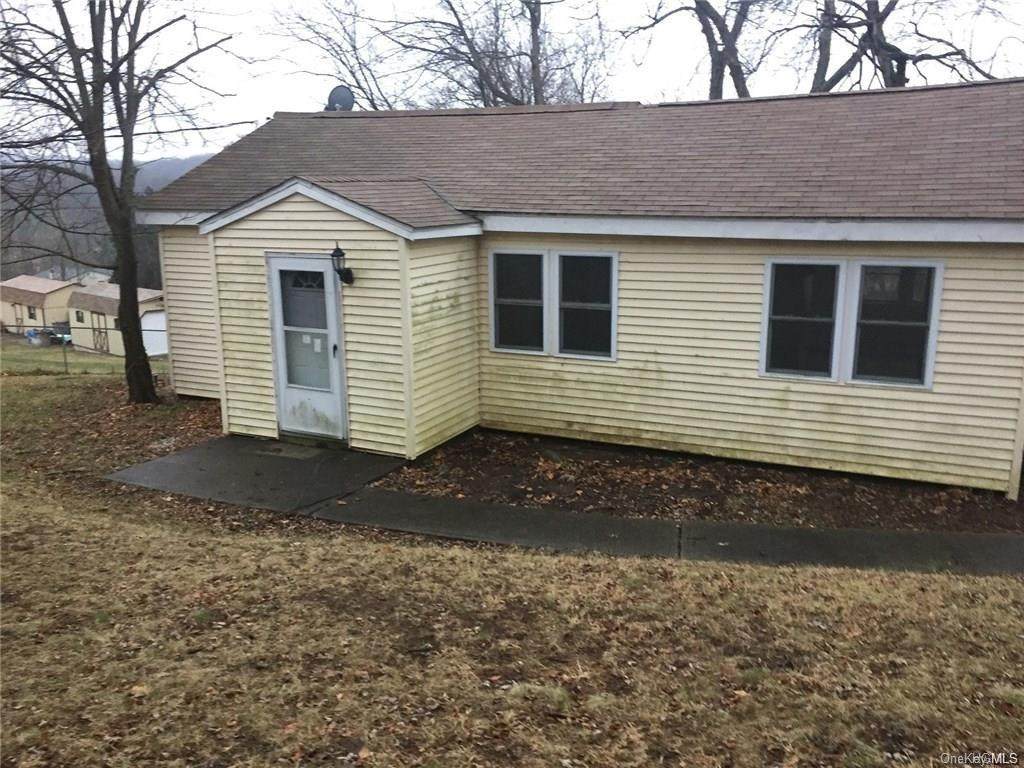 60 Center Hill Road - Photo 1