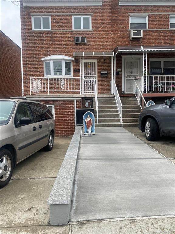 4224 Tremont Avenue - Photo 1