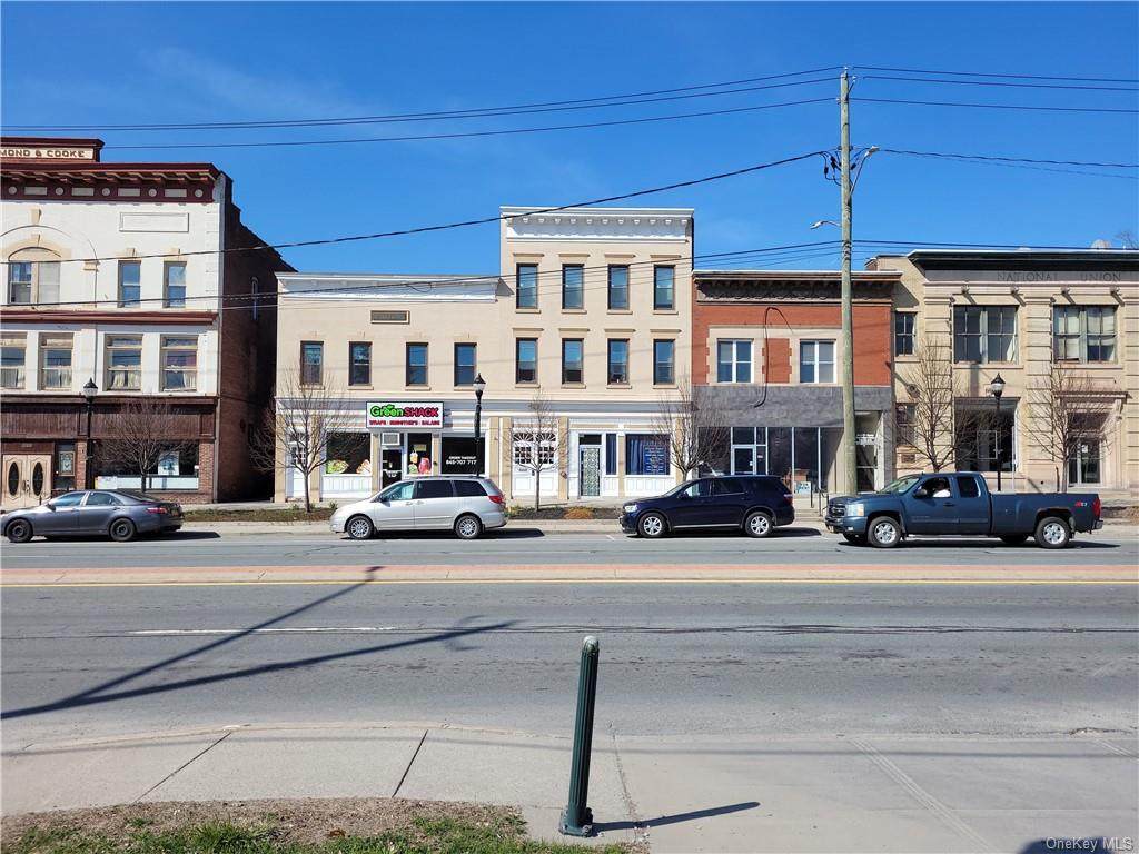 422 Broadway - Photo 1