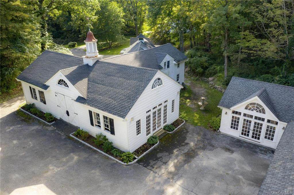 9 Cole Drive - Photo 1