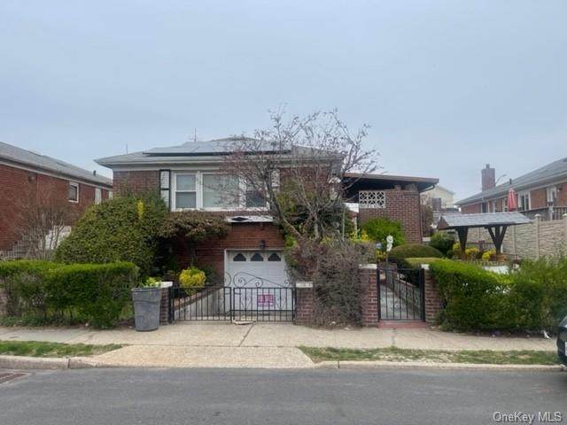 3865 Poplar Avenue - Photo 1