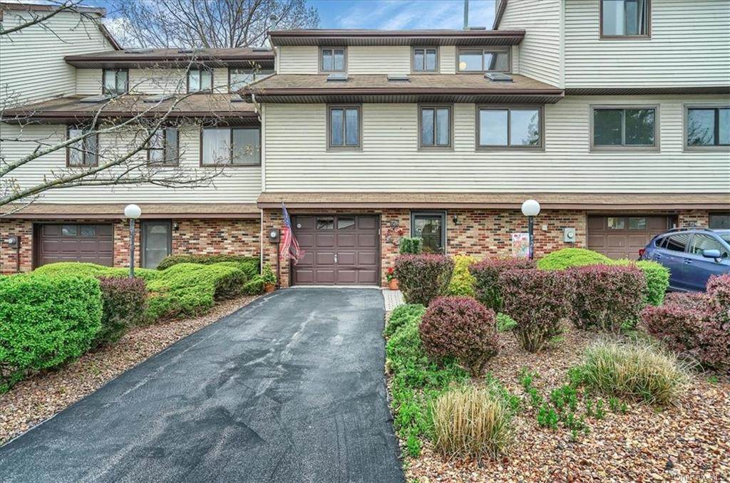 726 Hewitt Lane - Photo 1