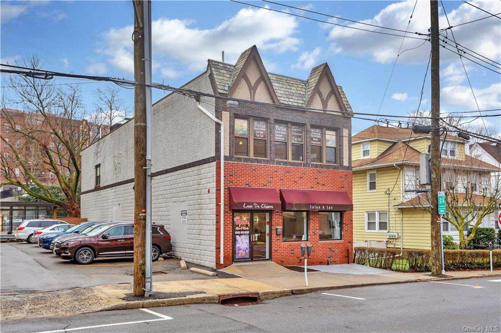 82 Lake Avenue - Photo 1