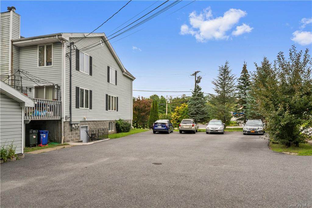 1542 Main Street - Photo 1