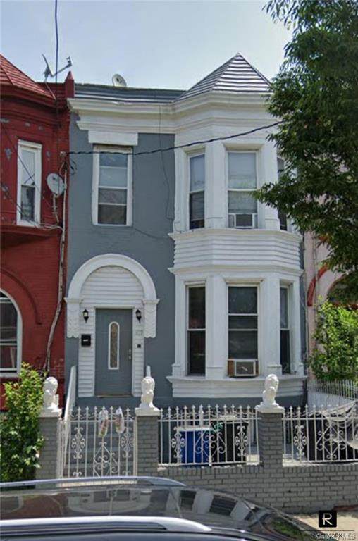 409 Miller Avenue - Photo 1