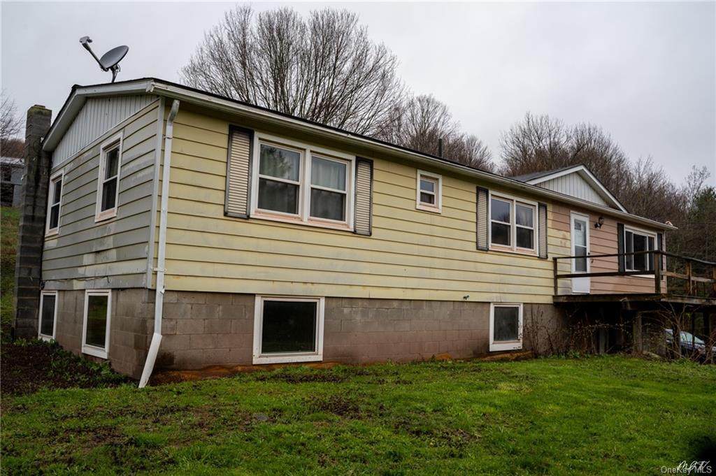 807 Bramley Mountain Road - Photo 1