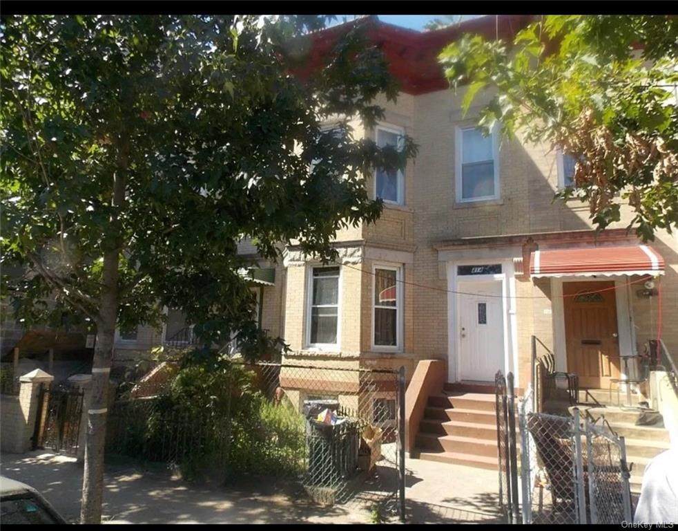 414 31st Street - Photo 1