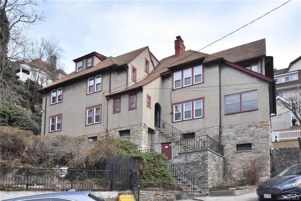 111 Caryl Avenue - Photo 1