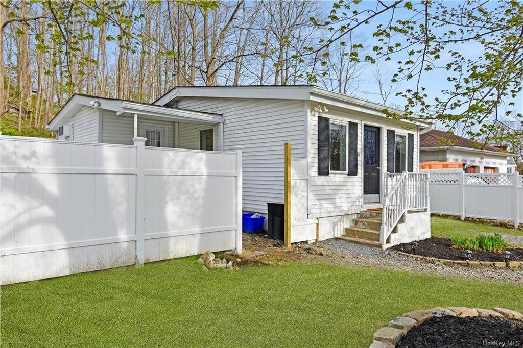 10 Montrose Drive - Photo 1