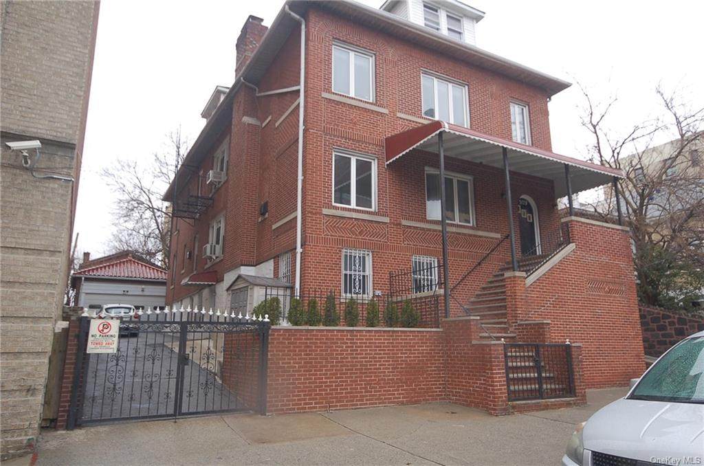 3179 Rochambeau Avenue - Photo 1
