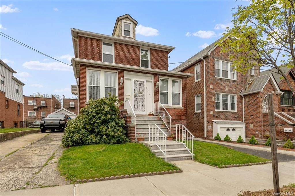 1721 Yates Avenue - Photo 1