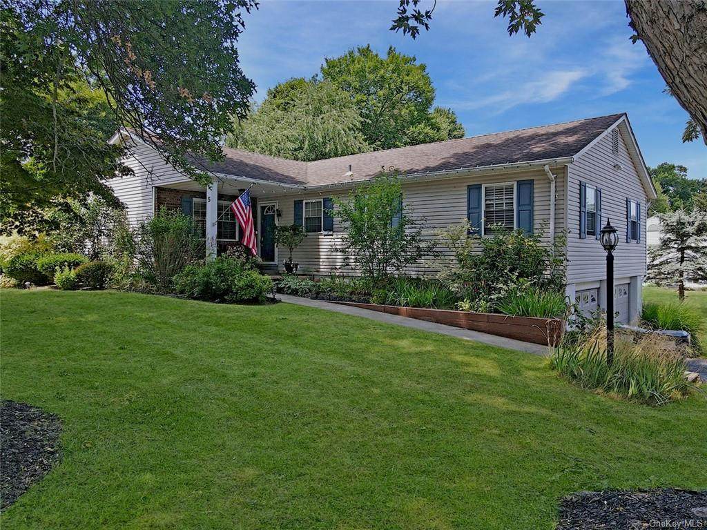 5 Queens Way - Photo 1
