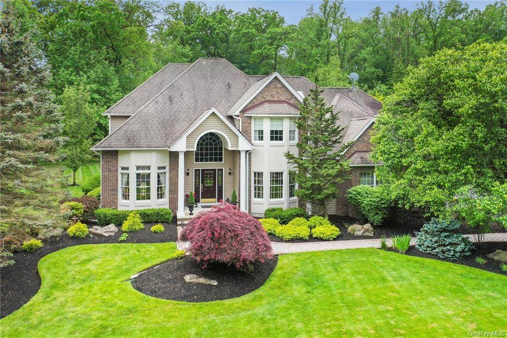 10 Camelot Way - Photo 1
